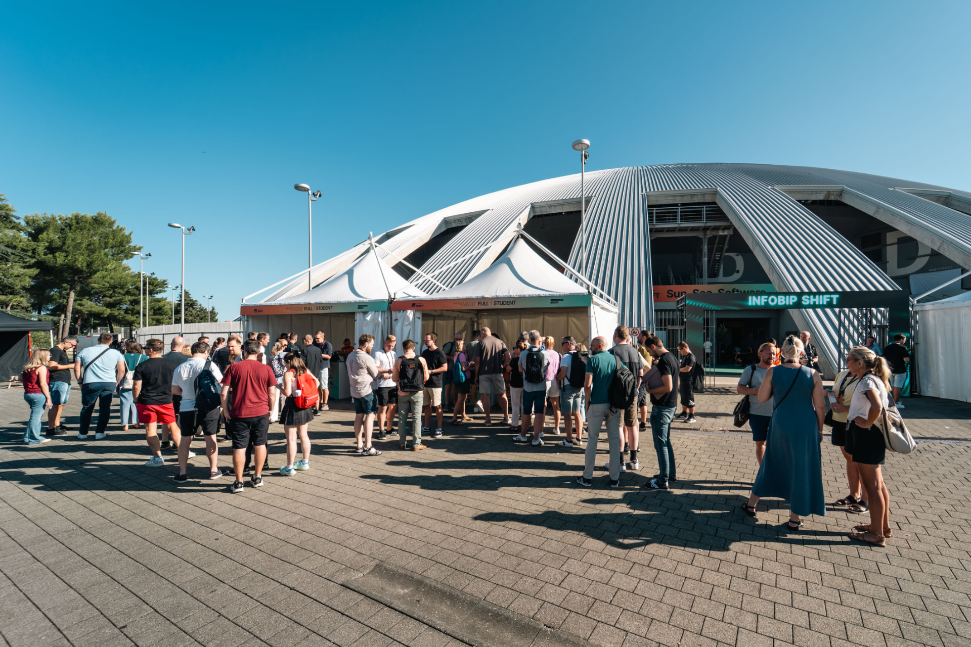 Red za registraciju pred arenom, Infobip Shift Zadar